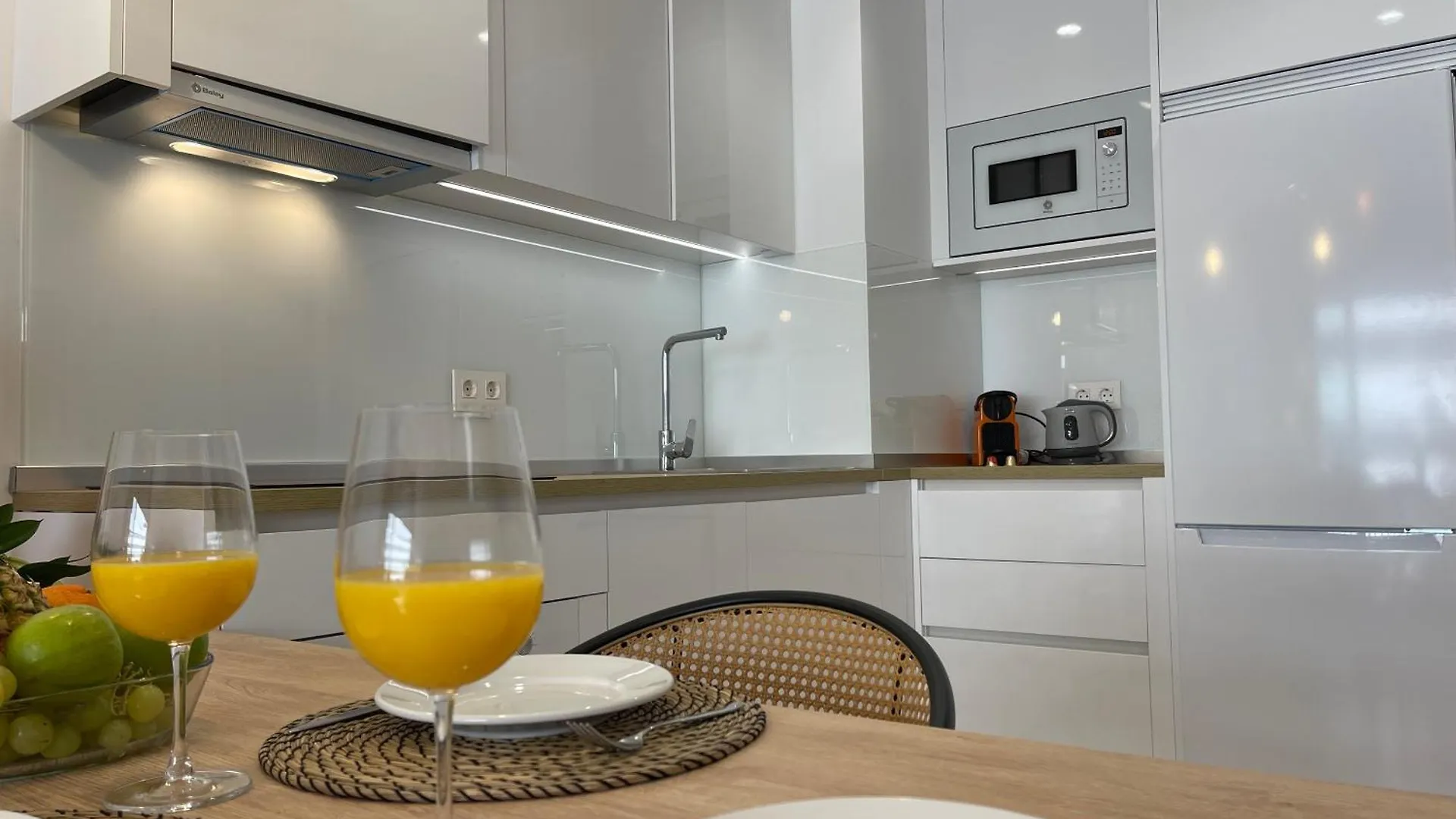 Beachside Oasis 951 Marbella