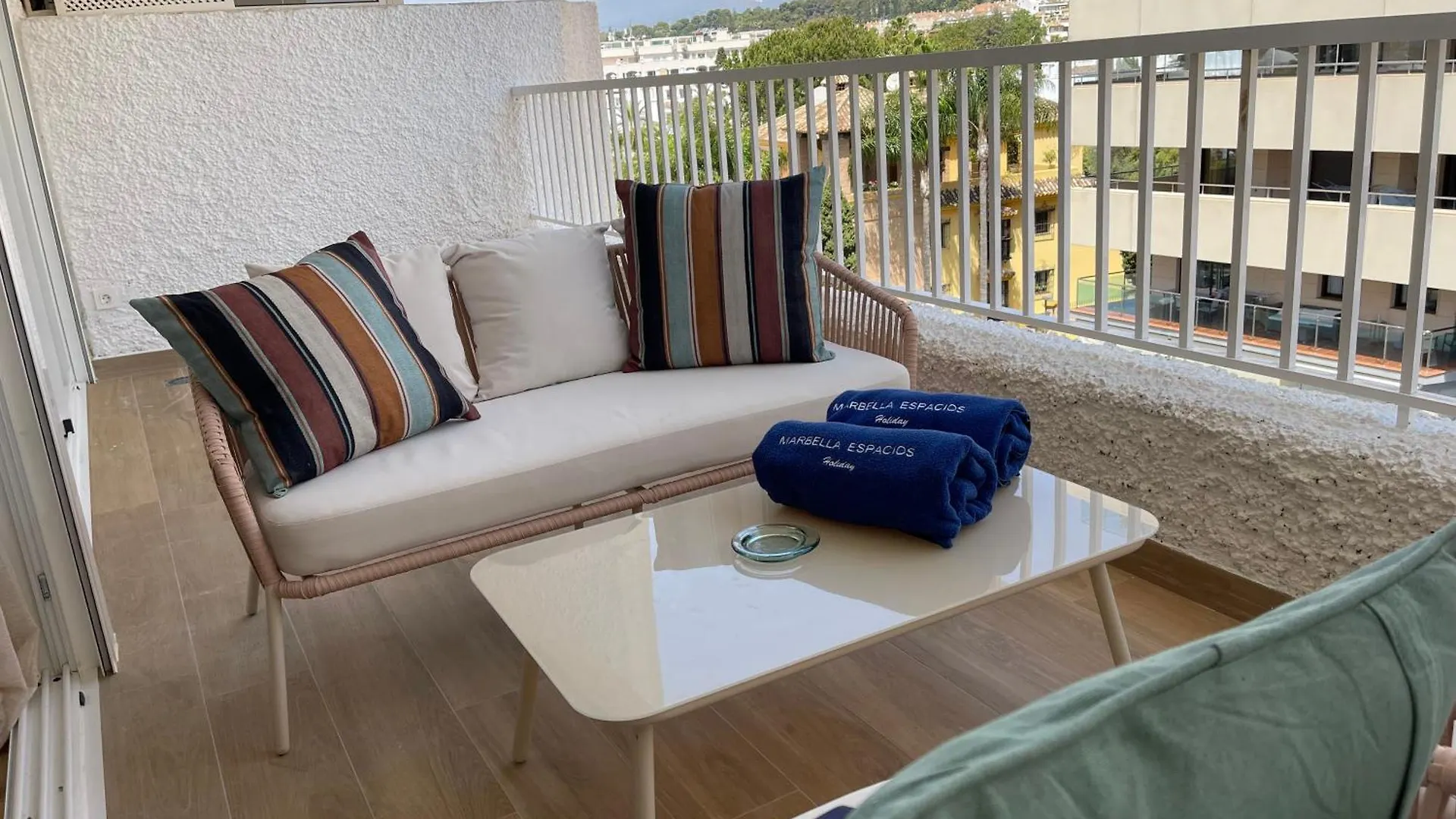 Beachside Oasis 951 Marbella 0*,