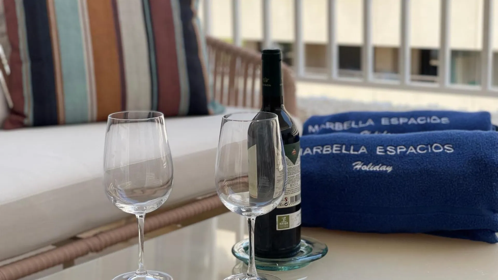 Beachside Oasis 951 Marbella Apartment